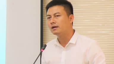 Nhà báo Hoàng Anh Minh