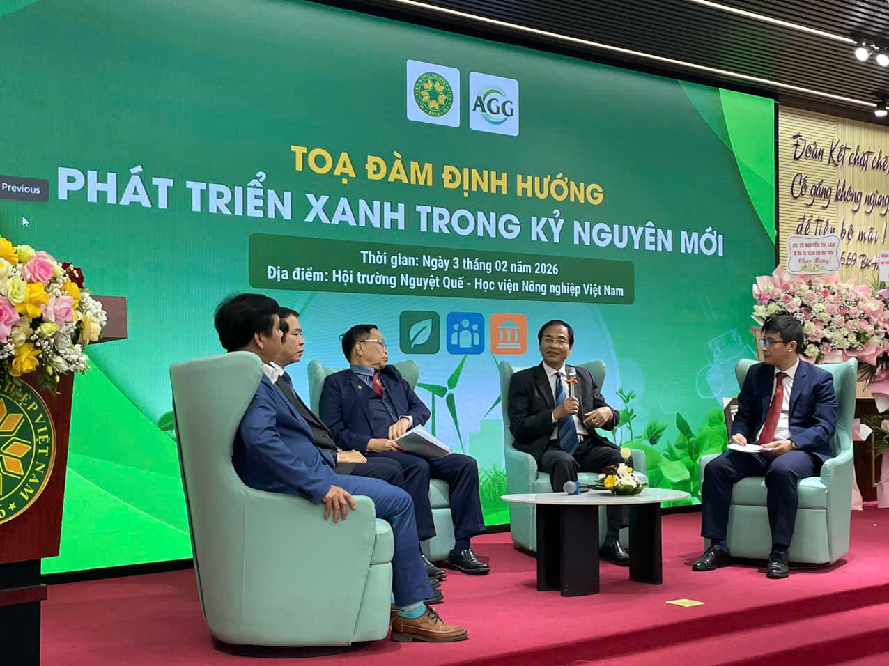 PGS.TS. Lê Bộ Lĩnh, Viện trưởng IESS phát biểu tại Tọa đàm "Định hướng phát triển xanh trong kỷ nguyên mới"