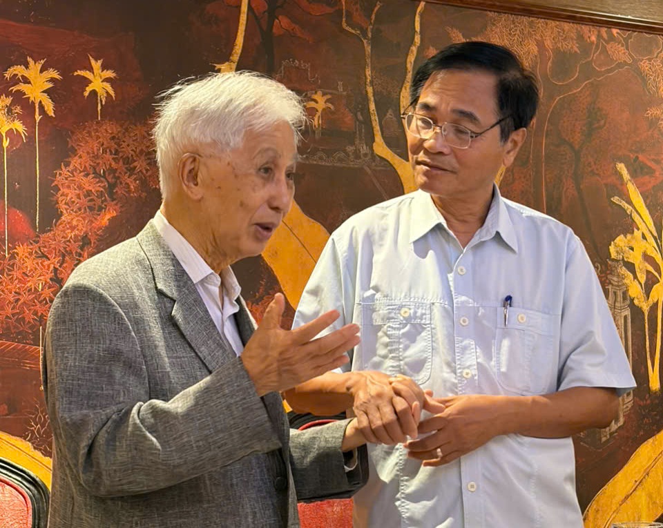 IESS welcomes Professor Trần Thanh Vân and discusses cooperation with ICISE