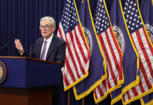 Fed hạ lãi suất nhưng phát tín hiệu cứng rắn về năm 2026